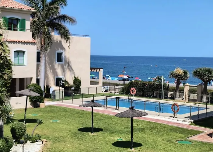 شقة Duplex En Primera Linea De Playa *